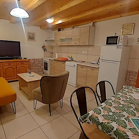 Holiday House Letizia Premantura Exterior photo